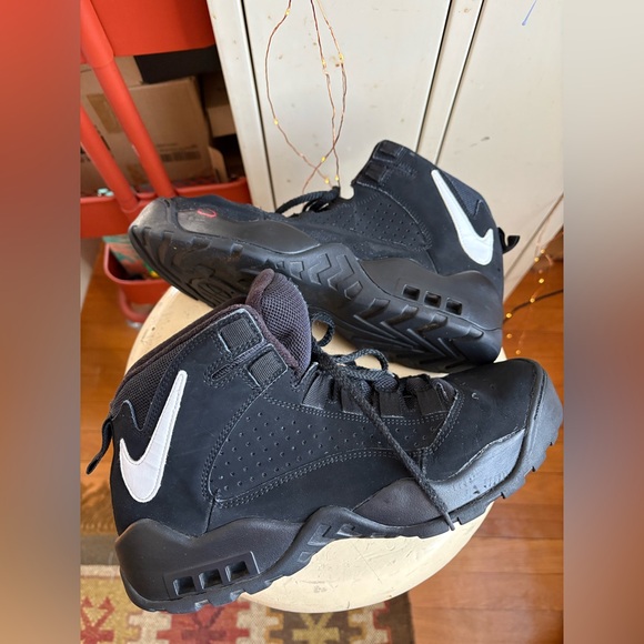 Nike Air Darwin AJ9710-002 - Picture 2 of 16